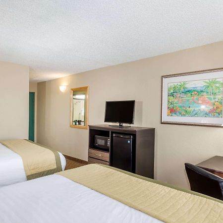 Baymont By Wyndham Fort Myers Airport Bilik gambar